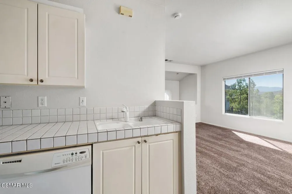 26963 Hillsborough Parkway #72 Valencia, CA 91354