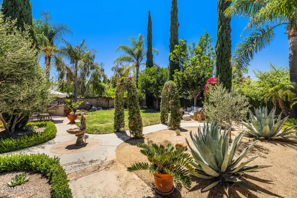 4567 Bristlecone Circle Moorpark, CA 93021