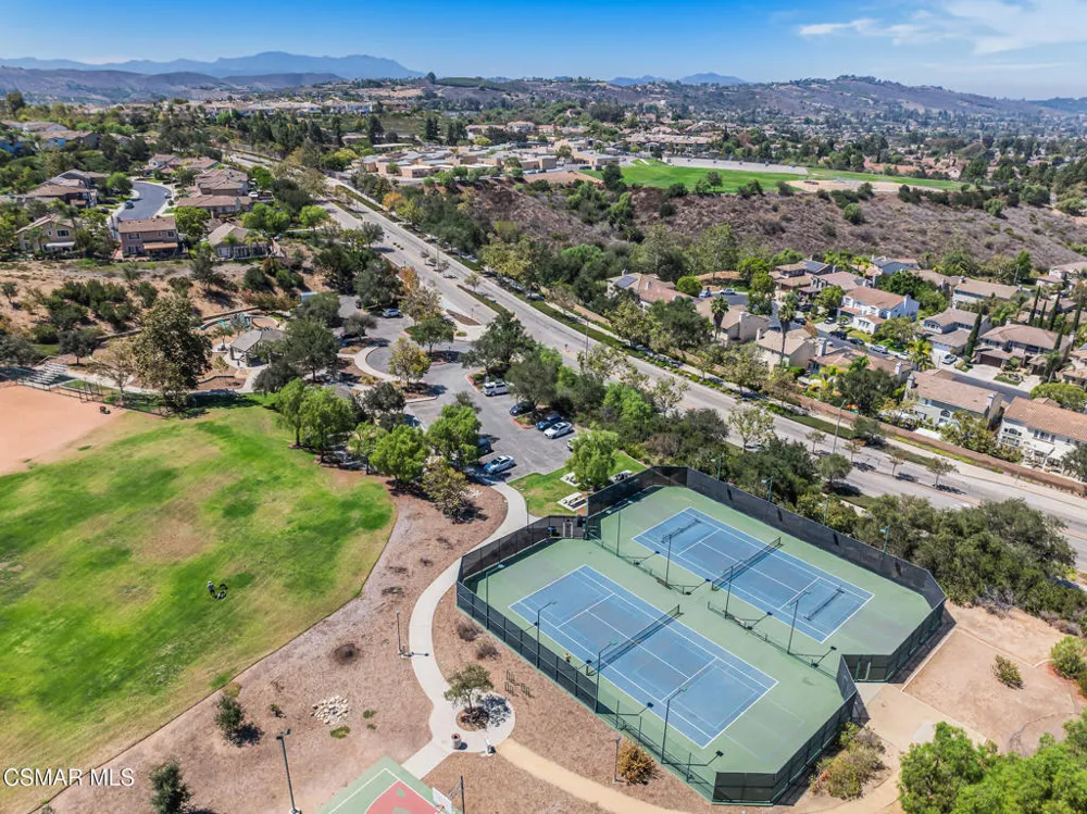4567 Bristlecone Circle Moorpark, CA 93021