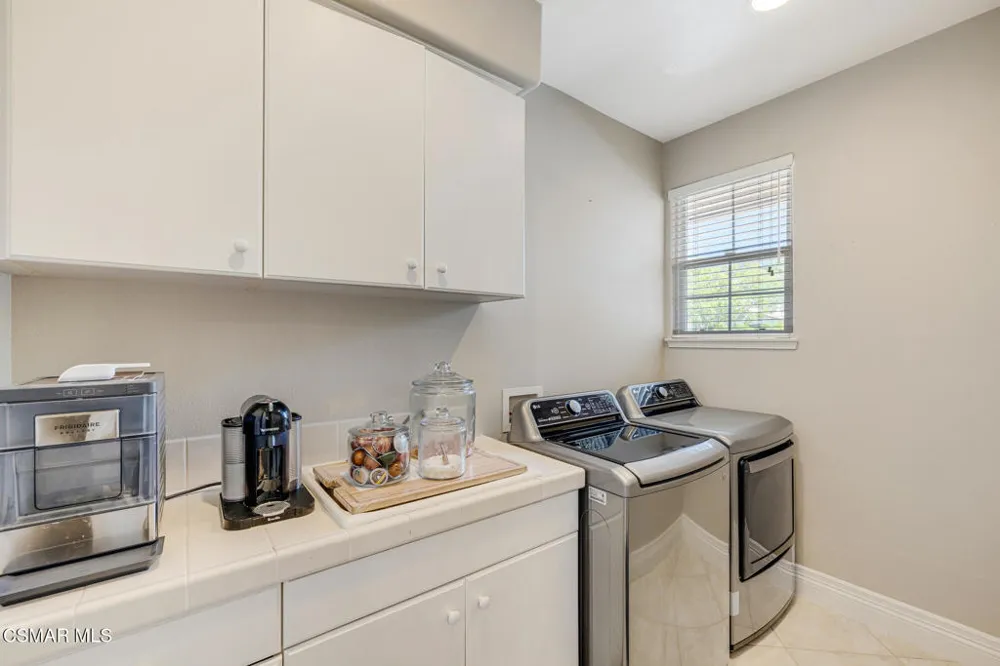 4567 Bristlecone Circle Moorpark, CA 93021