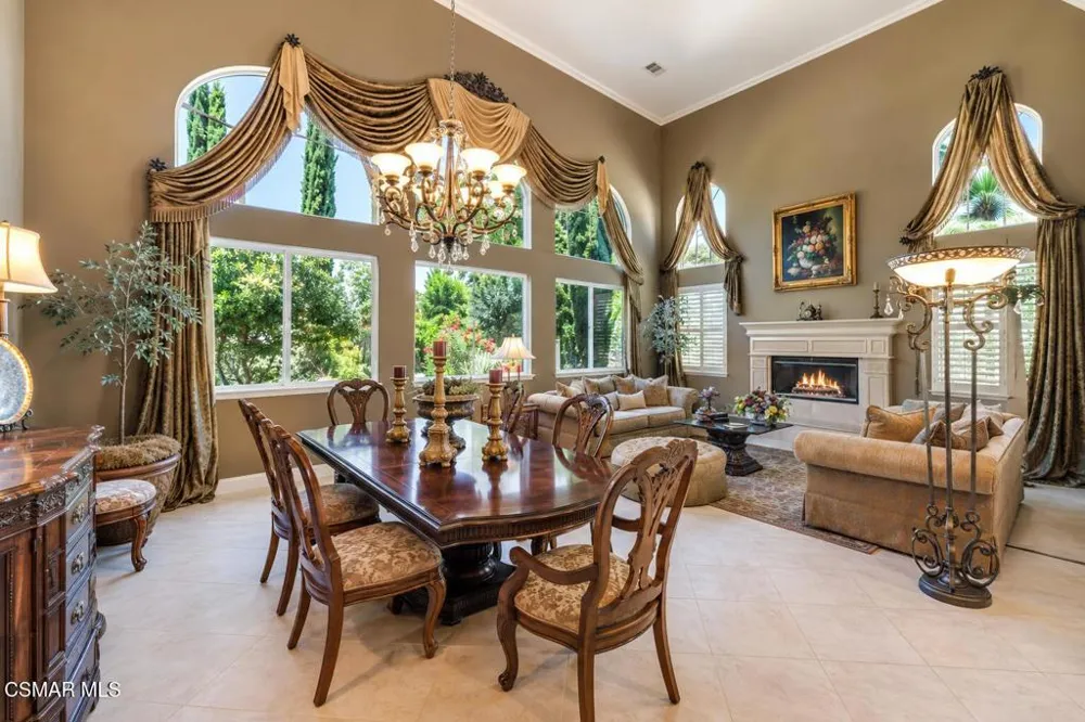 4567 Bristlecone Circle Moorpark, CA 93021