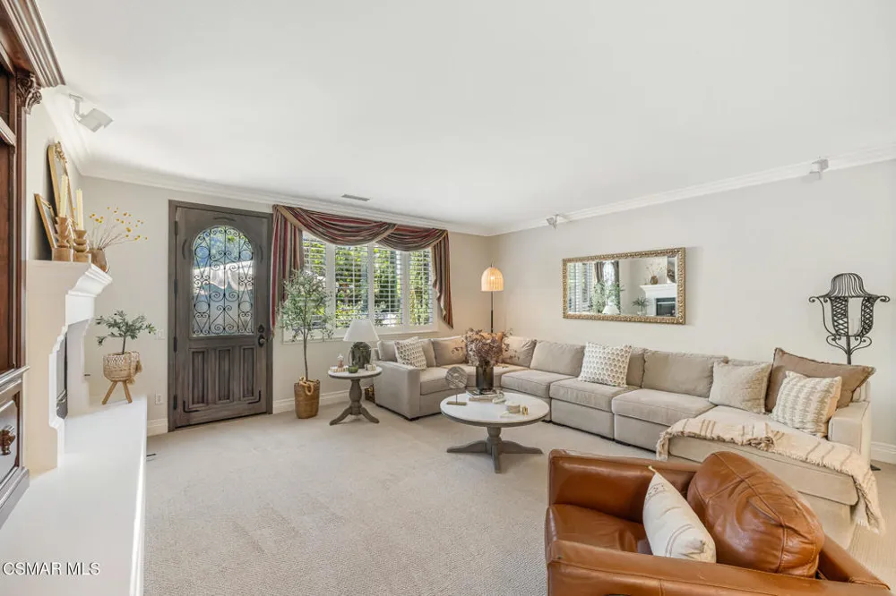4567 Bristlecone Circle Moorpark, CA 93021