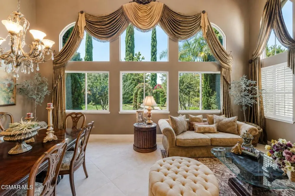 4567 Bristlecone Circle Moorpark, CA 93021