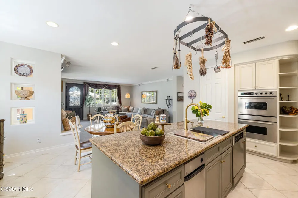 4567 Bristlecone Circle Moorpark, CA 93021