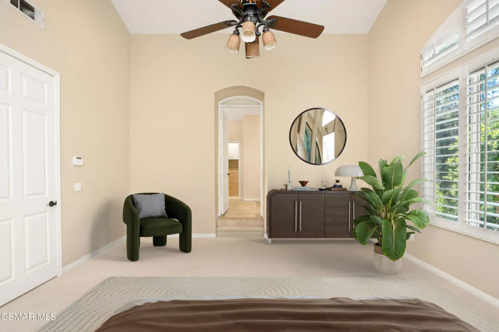 921 Ellesmere Way Oak Park, CA 91377