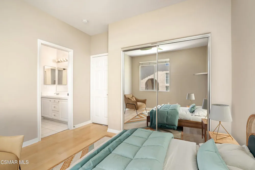921 Ellesmere Way Oak Park, CA 91377
