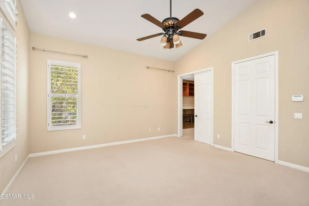 921 Ellesmere Way Oak Park, CA 91377