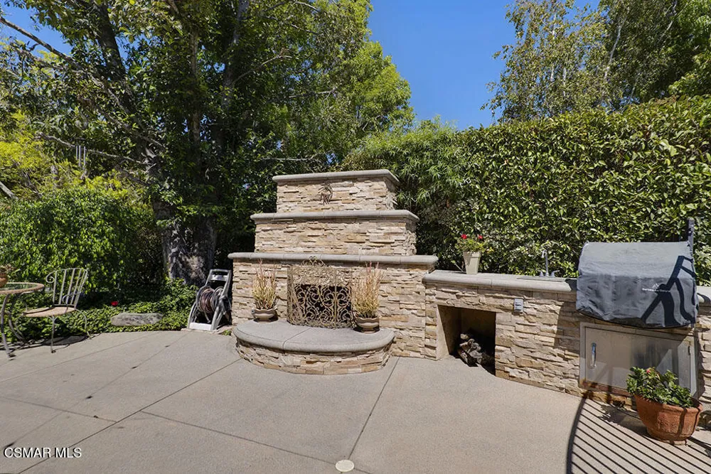 11020 E Las Posas Road Camarillo, CA 93012