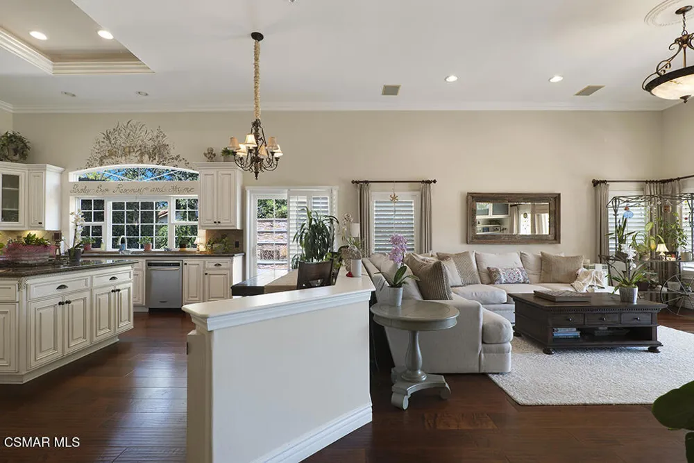 11020 E Las Posas Road Camarillo, CA 93012