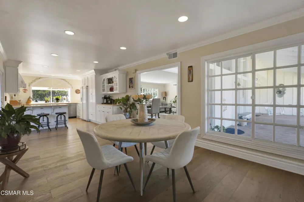 3948 Royal Glen Court Westlake Village, CA 91361
