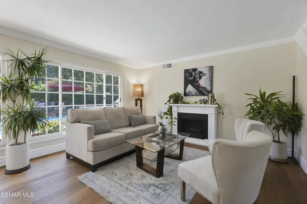 3948 Royal Glen Court Westlake Village, CA 91361