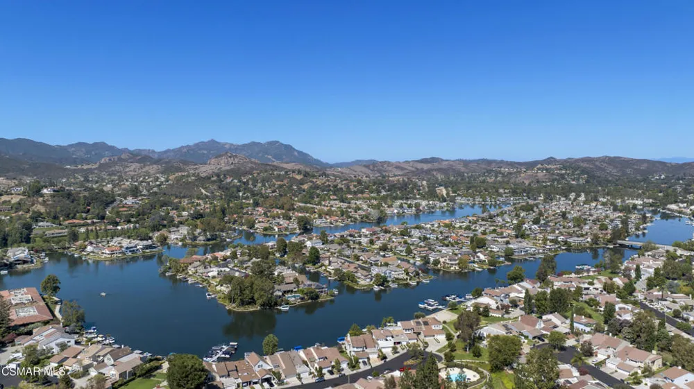 3948 Royal Glen Court Westlake Village, CA 91361