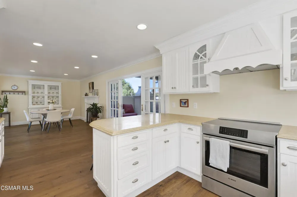 3948 Royal Glen Court Westlake Village, CA 91361