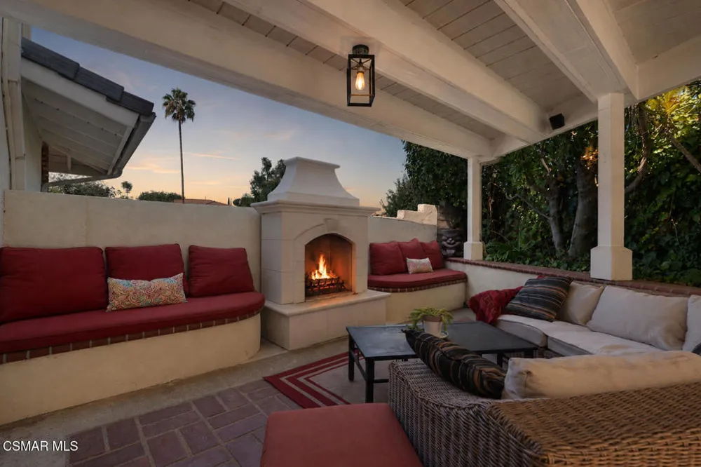 3948 Royal Glen Court Westlake Village, CA 91361