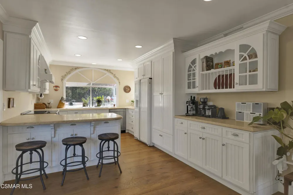 3948 Royal Glen Court Westlake Village, CA 91361