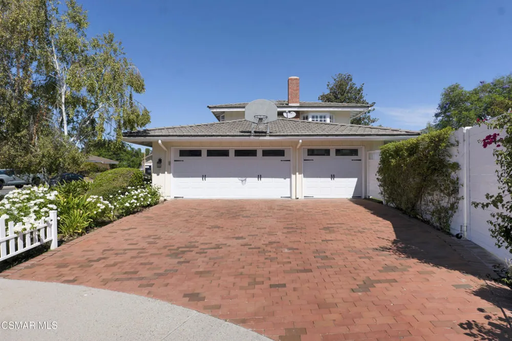 3948 Royal Glen Court Westlake Village, CA 91361