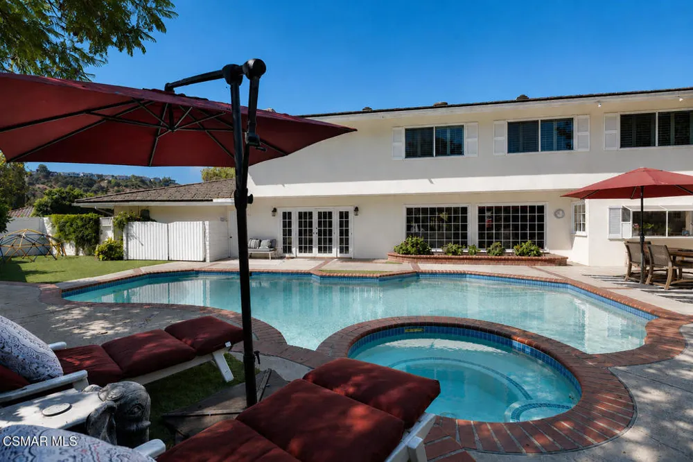 3948 Royal Glen Court Westlake Village, CA 91361