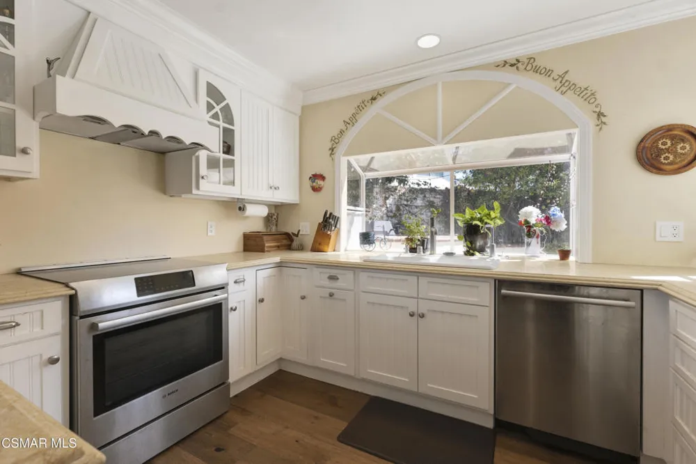 3948 Royal Glen Court Westlake Village, CA 91361