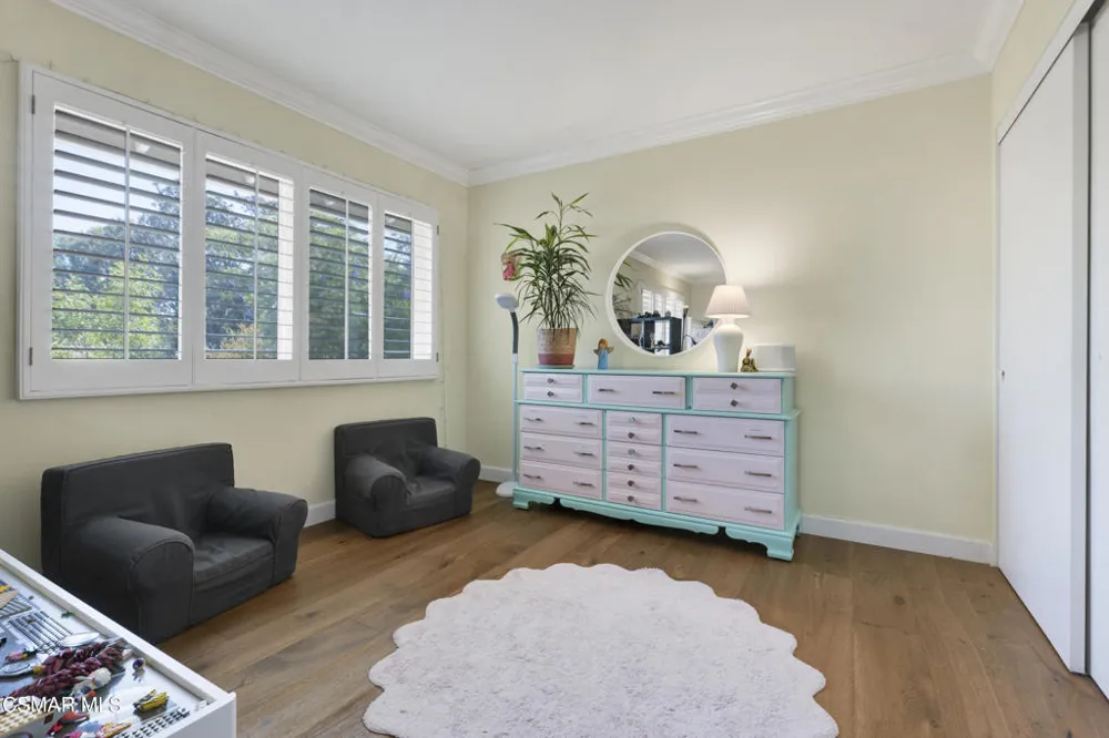 3948 Royal Glen Court Westlake Village, CA 91361