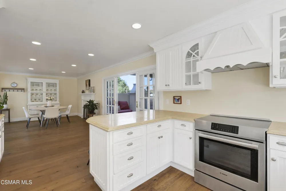 3948 Royal Glen Court Westlake Village, CA 91361