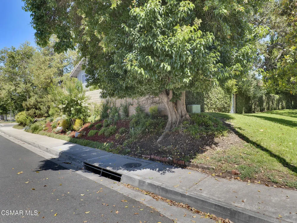 4334 Deerpark Court Westlake Village, CA 91361