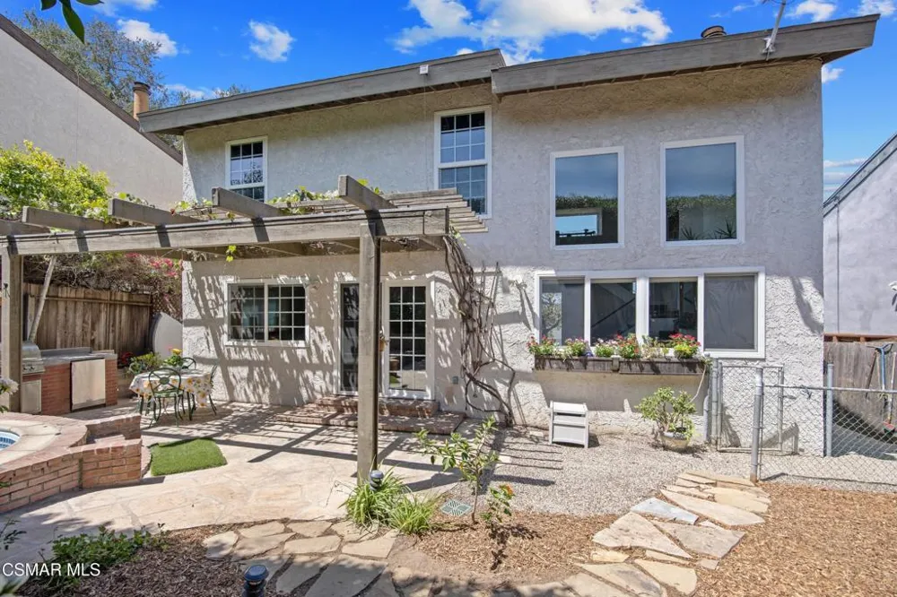 276 Beech Road Newbury Park, CA 91320