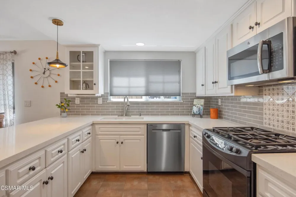 276 Beech Road Newbury Park, CA 91320
