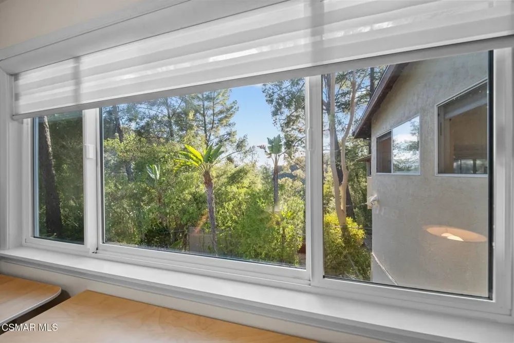 2025 Mckain Street Calabasas, CA 91302
