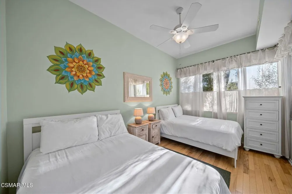 2025 Mckain Street Calabasas, CA 91302