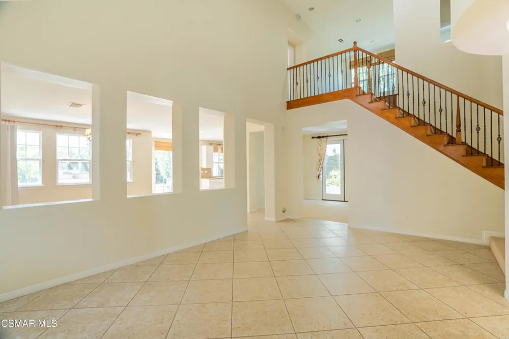 151 Via Mirabella Newbury Park, CA 91320