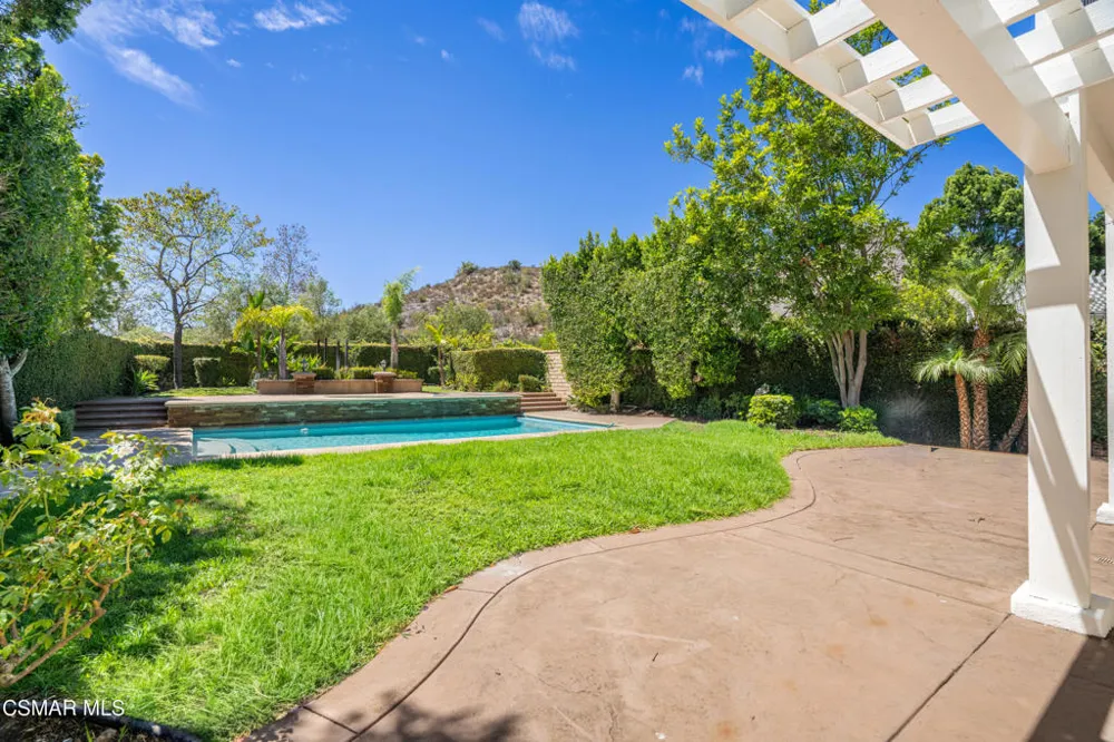 151 Via Mirabella Newbury Park, CA 91320