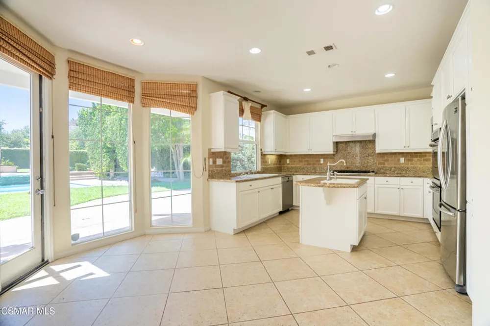 151 Via Mirabella Newbury Park, CA 91320