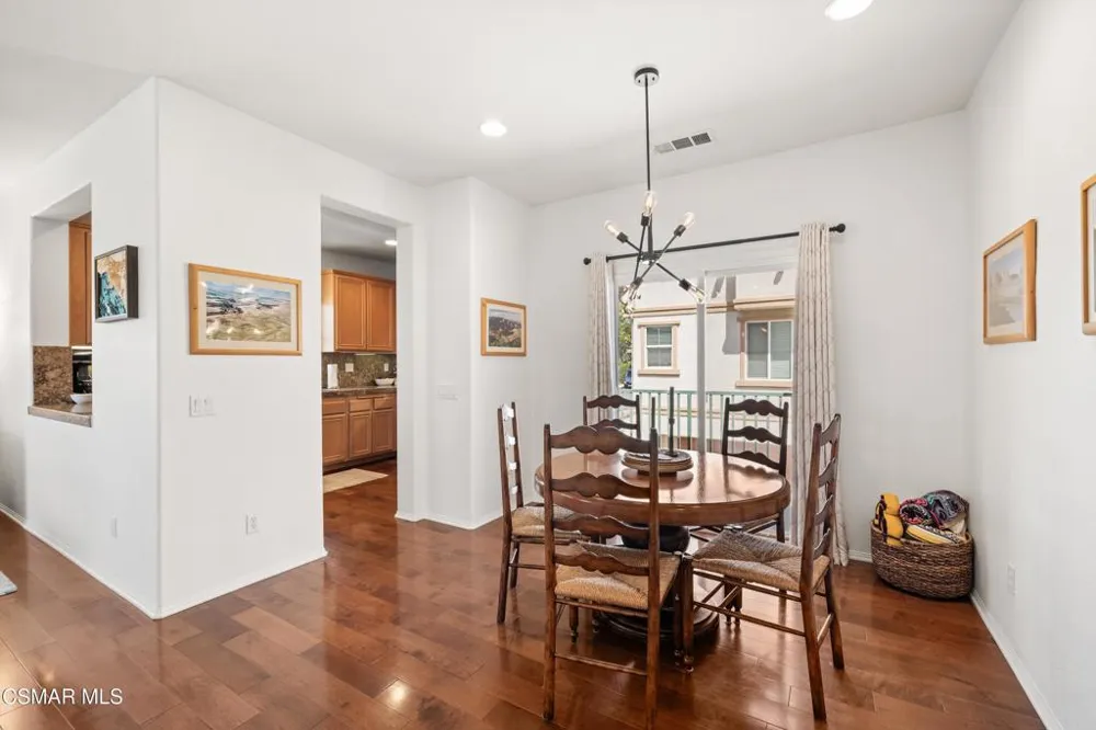 160 Via Katrina Newbury Park, CA 91320
