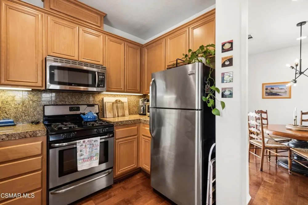 160 Via Katrina Newbury Park, CA 91320