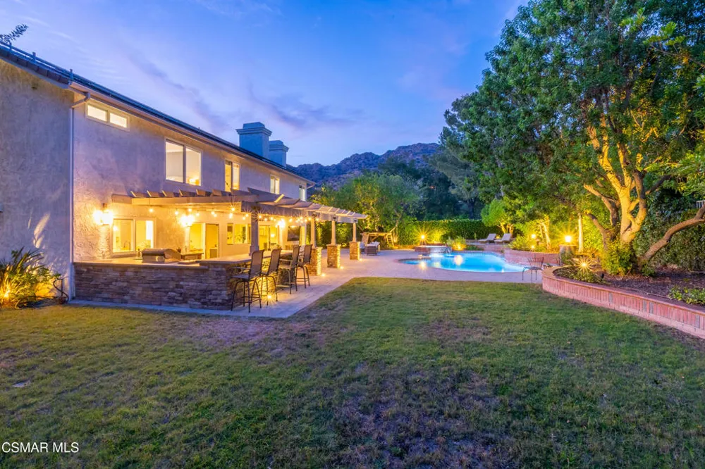 1312 Dubonnet Court Oak Park, CA 91377