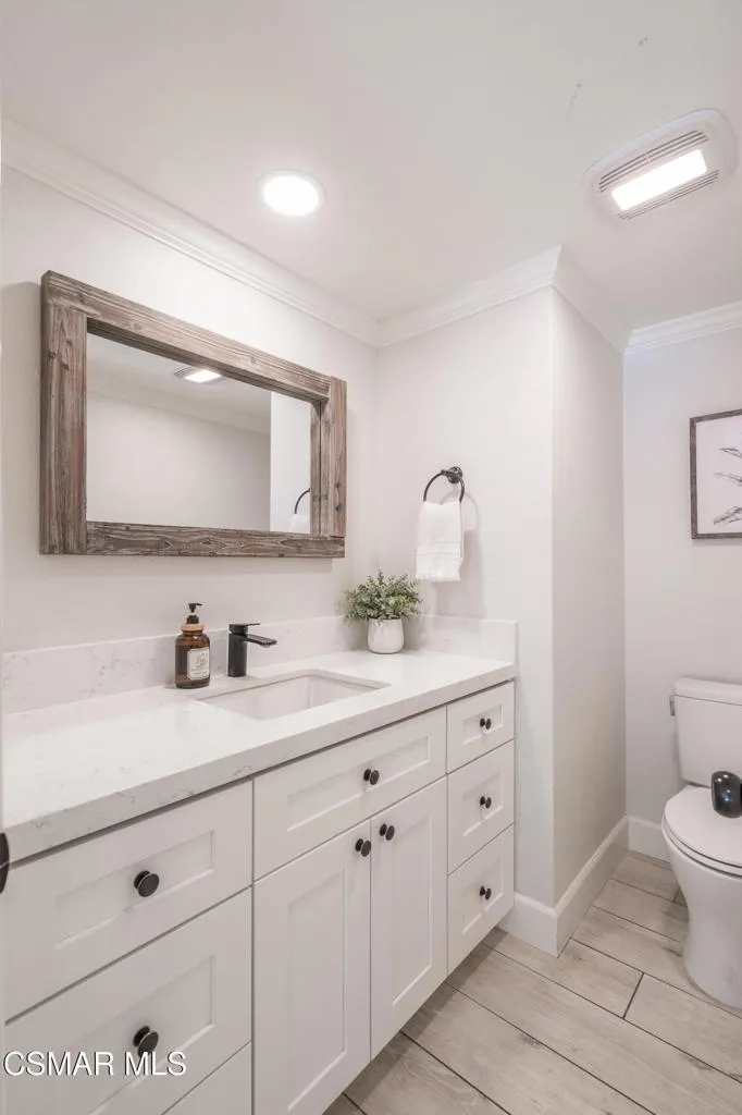 1312 Dubonnet Court Oak Park, CA 91377