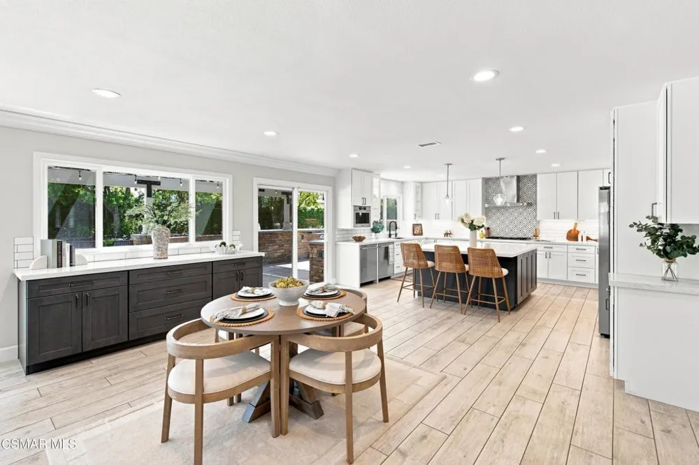 1312 Dubonnet Court Oak Park, CA 91377