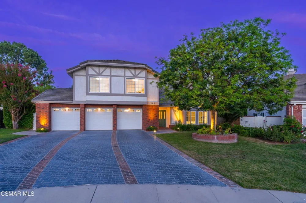 1312 Dubonnet Court Oak Park, CA 91377