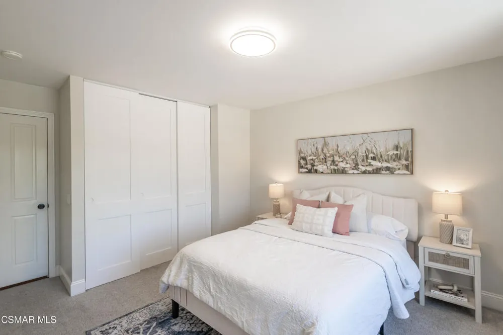 1312 Dubonnet Court Oak Park, CA 91377