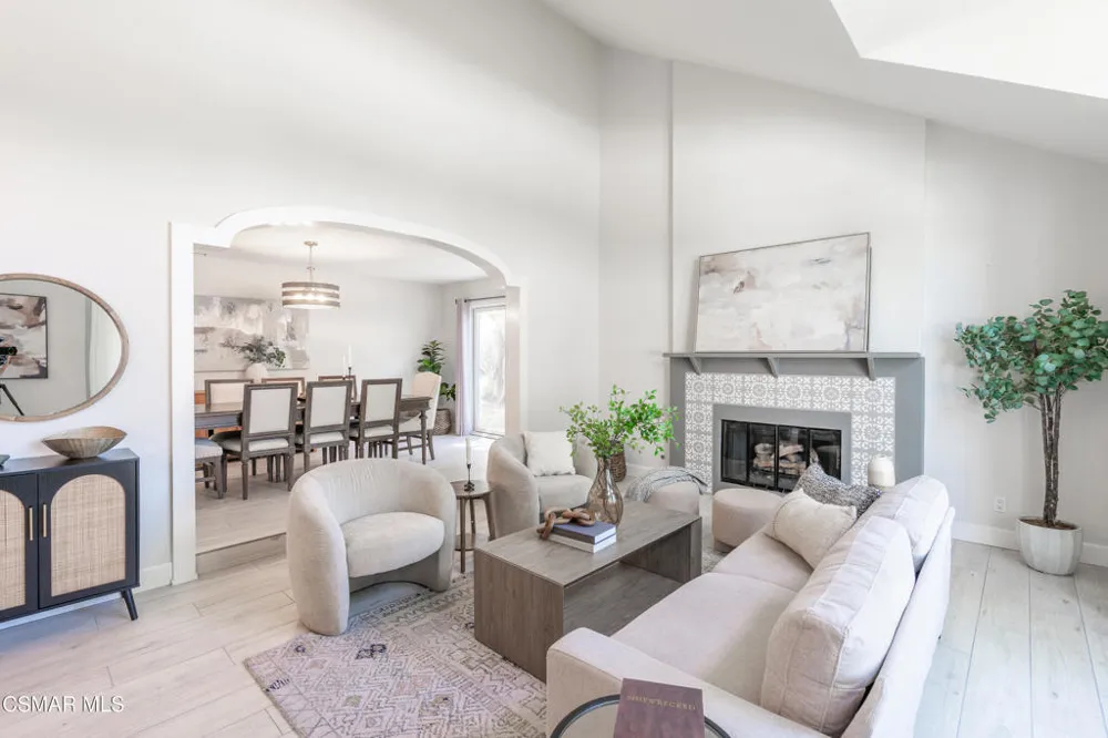 1312 Dubonnet Court Oak Park, CA 91377