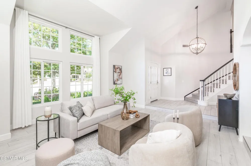 1312 Dubonnet Court Oak Park, CA 91377