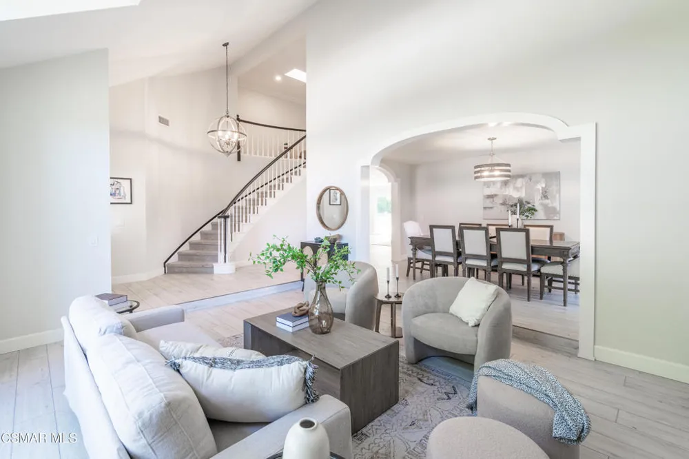 1312 Dubonnet Court Oak Park, CA 91377