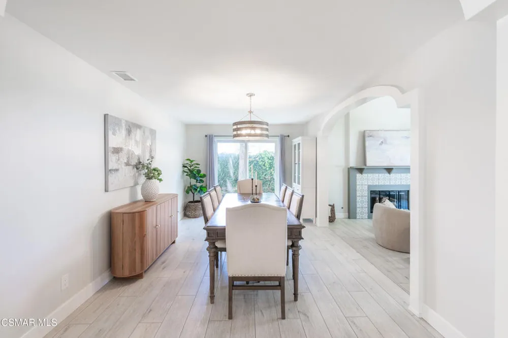 1312 Dubonnet Court Oak Park, CA 91377