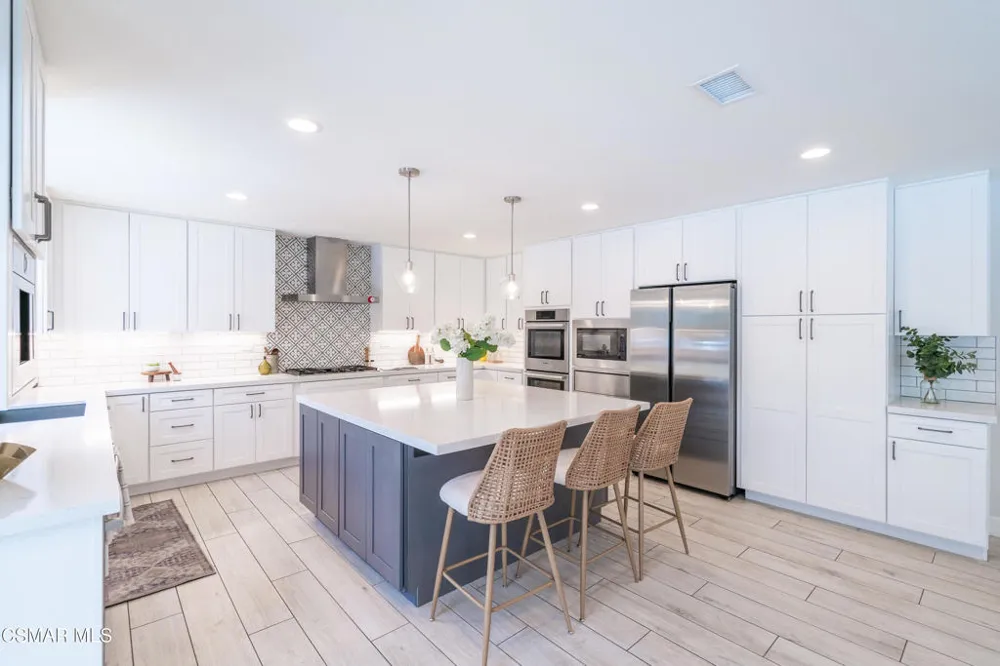 1312 Dubonnet Court Oak Park, CA 91377