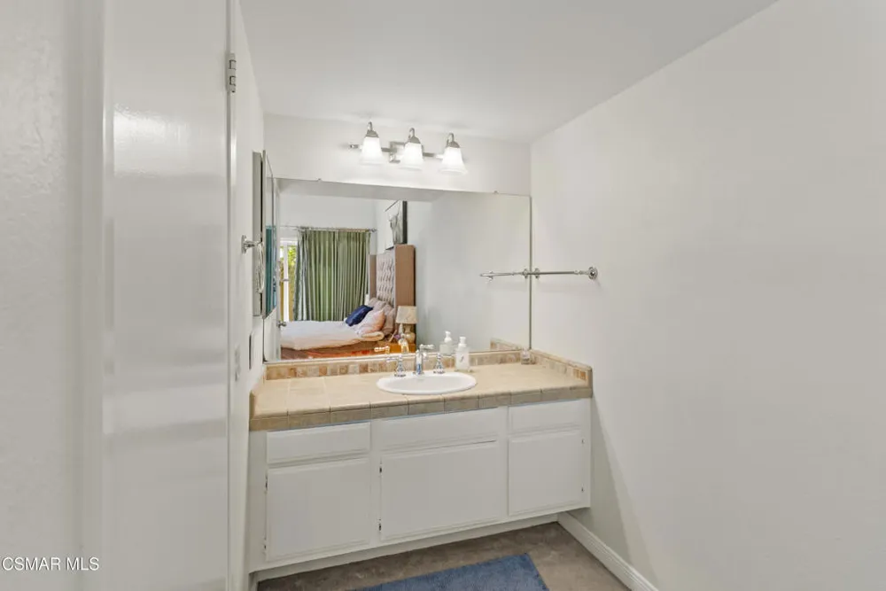 166 Heather Ridge Avenue Newbury Park, CA 91320