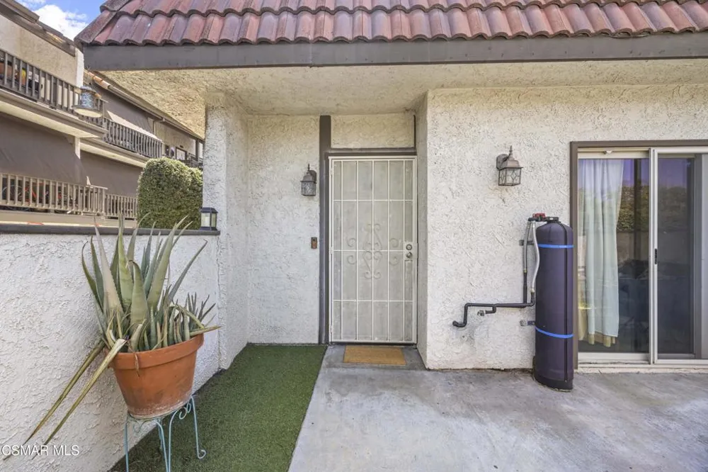 27654 Ironstone Drive #1 Canyon Country, CA 91387