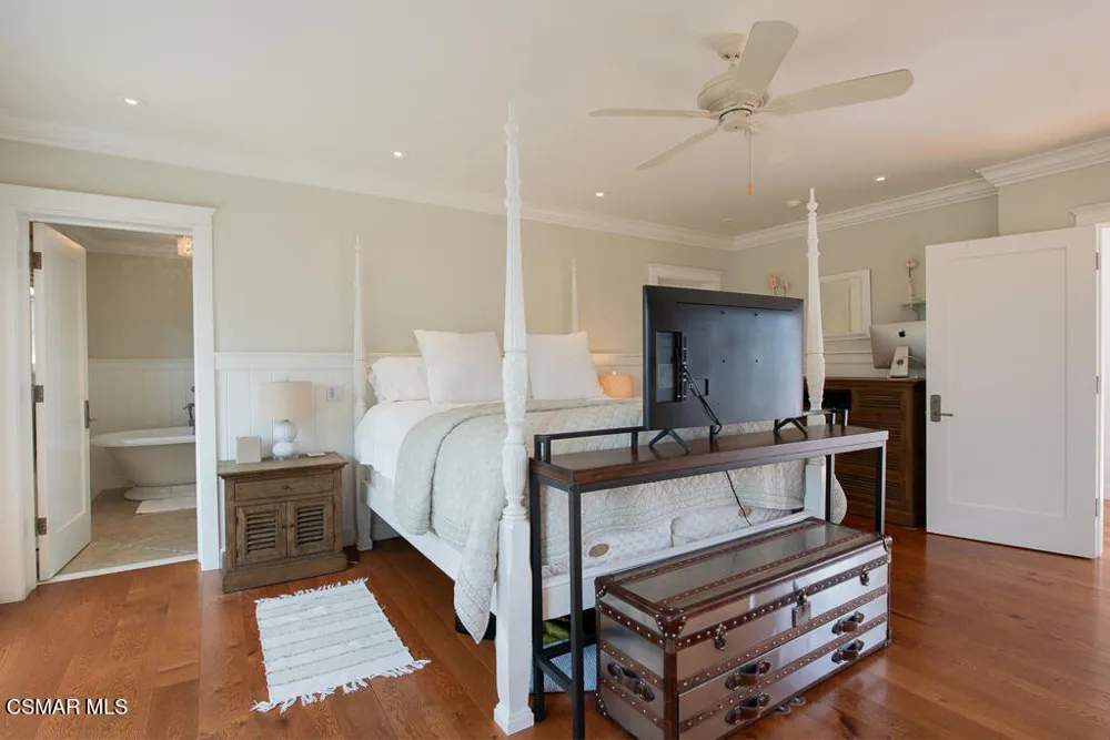 33410 Pacific Coast Highway Malibu, CA 90265