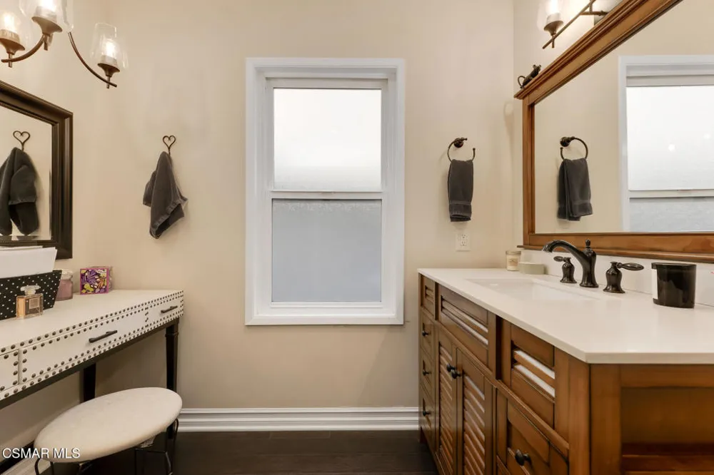30049 Trail Creek Drive Agoura Hills, CA 91301