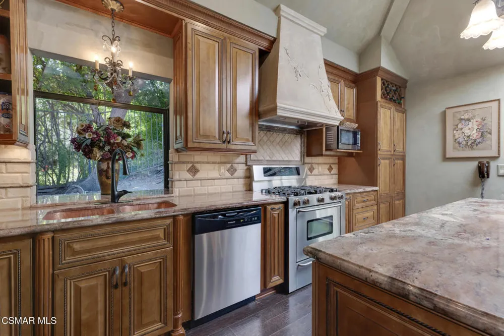 30049 Trail Creek Drive Agoura Hills, CA 91301