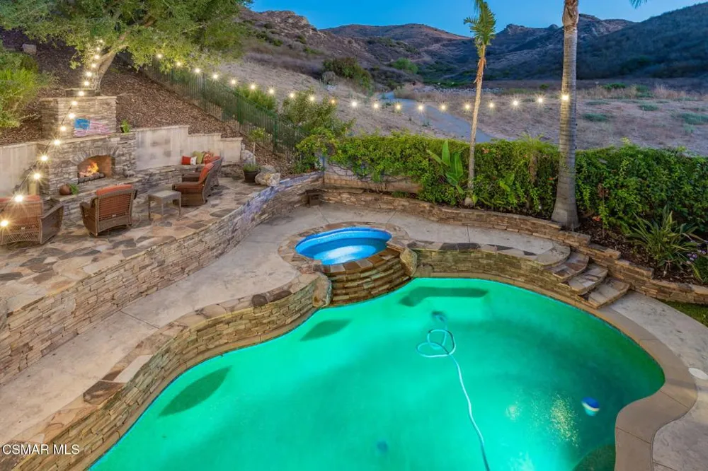 728 Rustic Hills Drive Simi Valley, CA 93065